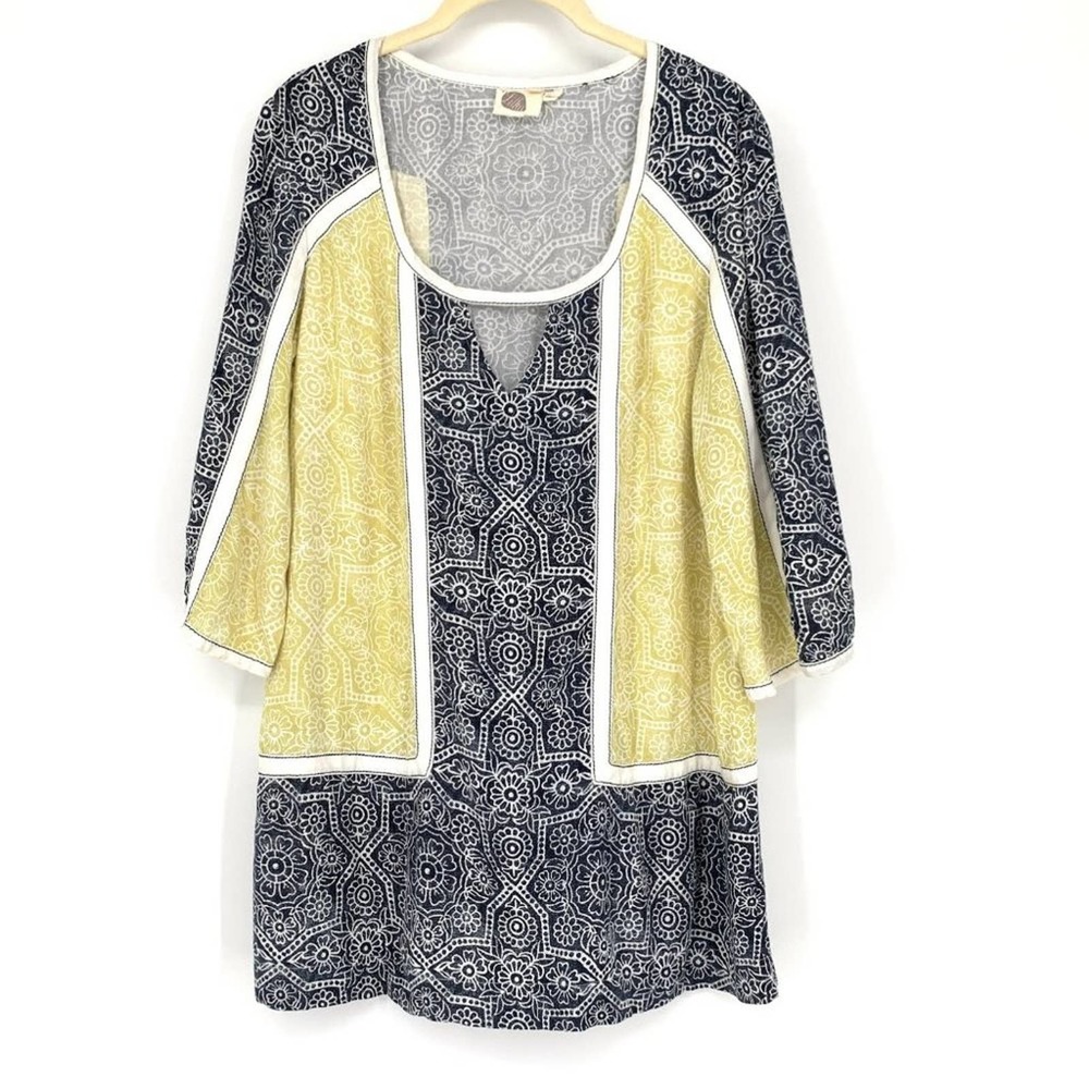 Anthropologie Lilka  Daryn Printed Tunic Top‎ Cut Out Neck 3/4 Sleeve